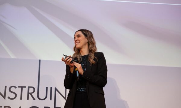 A diretora da L’Oréal Luxo que lidera de um mercado de R$ 2,4 bi no Brasil