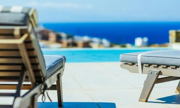 Brasil tem 30 dias de férias por lei, mas só 1 em cada 3 trabalhadores usa todo o período, diz pesquisa