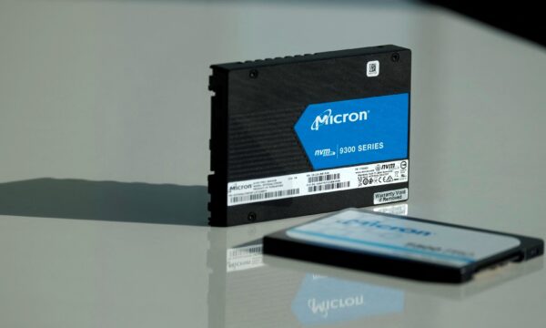 Por que uma fala do CEO da Apple fez as ações da Micron avançarem quase 4%
