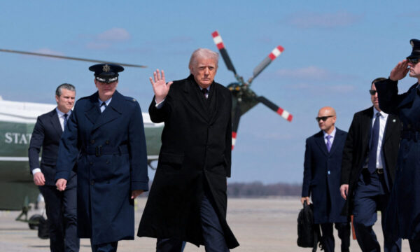 Trump alerta para risco de shutdown nos EUA em setembro e faz apelo po