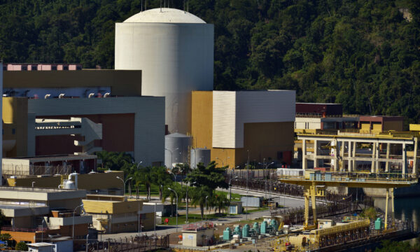 Governo busca junto a bancos suspensão da dívida de Angra 3
