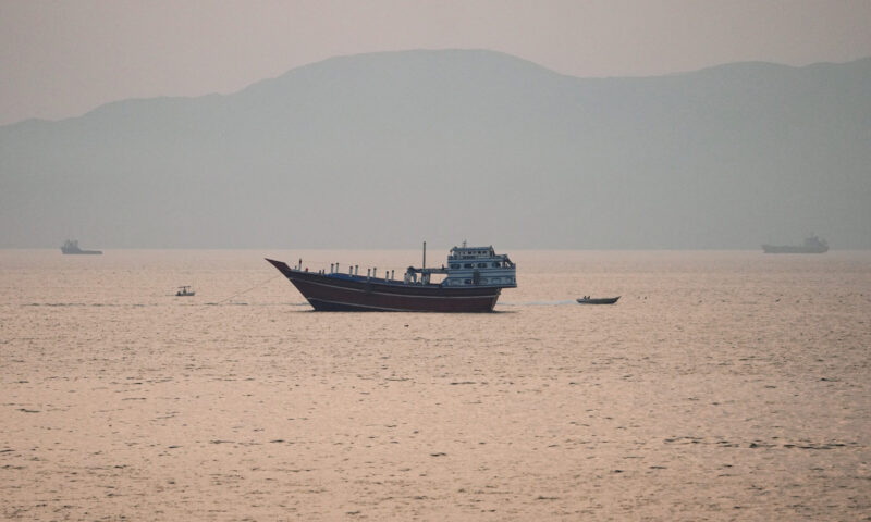 Houthis atacam instalações petrolíferas sauditas