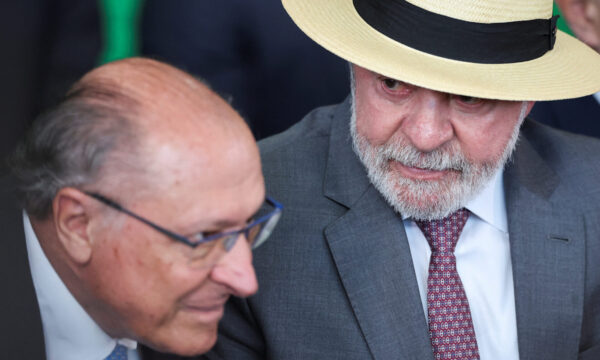 Não há crise que impeça o Brasil de seguir crescendo, diz Lula