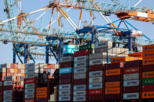 União Europeia promete buscar esclarecimentos dos EUA sobre tarifa; Au