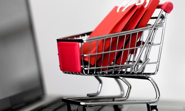 Sem e-commerce, seu negócio corre o risco de desaparecer — veja como a IA resolve isso