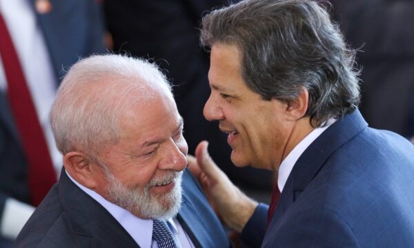 PT formaliza Haddad ao governo e aposta em palanque paulista para fortalecer Lula