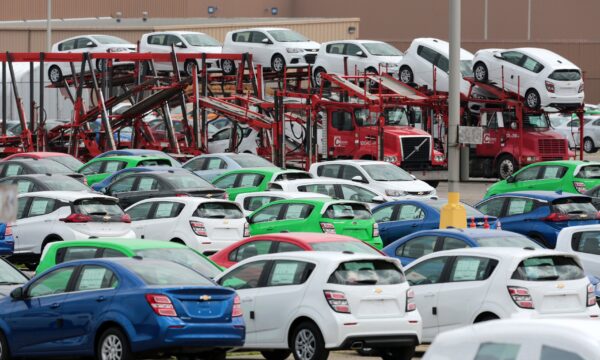 General Motors projeta lucro de até US$ 16 bilhões no ano após superar