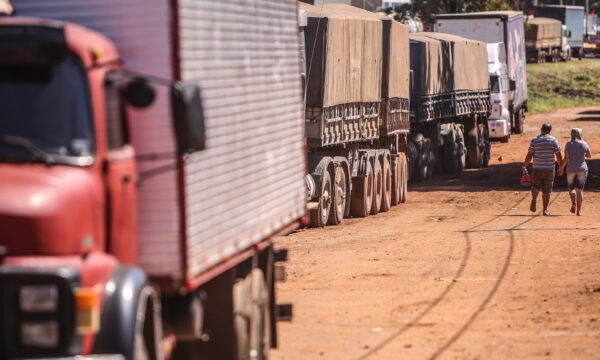 Eletrificação do transporte pode evitar 65 mil mortes no Brasil até 20