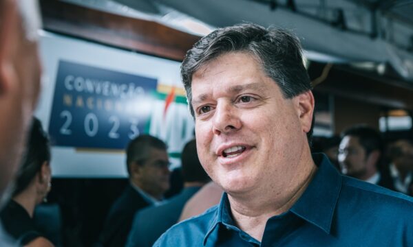 MDB decide não apoiar nenhum candidato ao Planalto e libera diretórios