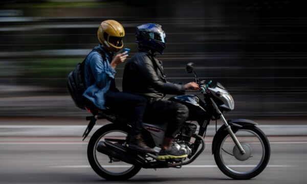 Linha de crédito do Move Brasil para mototaxistas e entregadores de app é adiada para 27 de julho