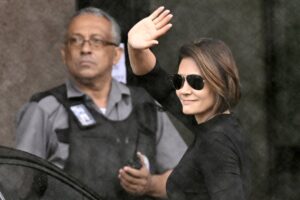 Michelle participa por vídeo da convenção do PL e declara apoio a Fláv