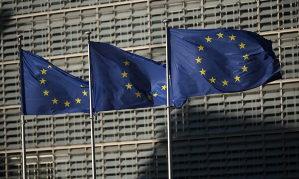 Após multa de € 890 milhões, Google vai tirar preços de voos e hotéis