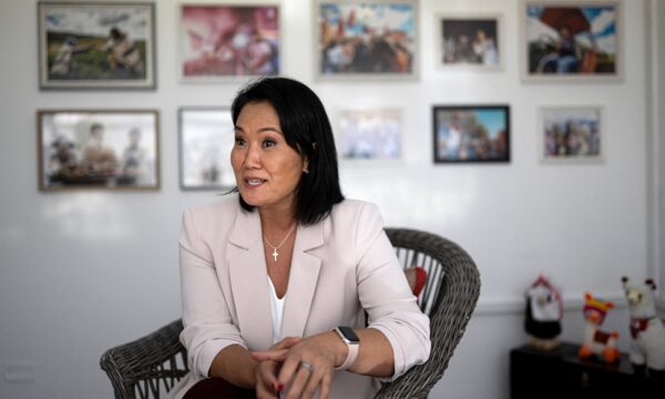 Keiko Fujimori diz que Forças Armadas assumirão controle de áreas de a