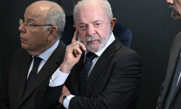 Pesquisa Futura/Apex: aprovação de Lula cai e desaprovação sobe para 49,7%