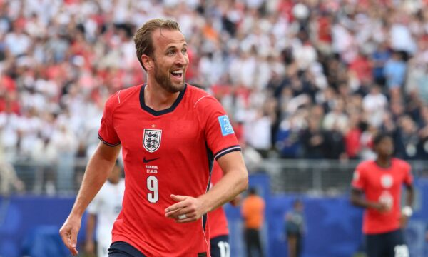 O que faz Messi, Kane, Mbappé e outros atacantes serem tão difíceis de marcar