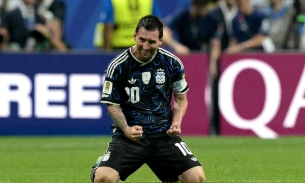 Messi disputa final no mesmo estádio onde anunciou aposentadoria há 10 anos