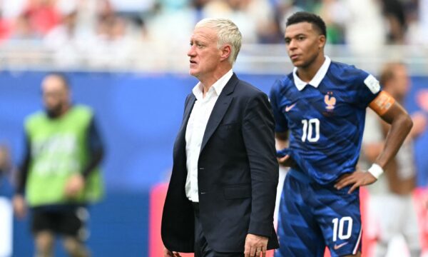 ‘Ambiente insuportável’: Deschamps explica saída da França