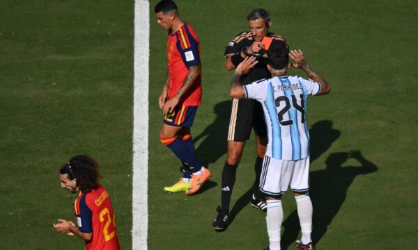 Expulsão de Enzo Fernández vai custar caro à Argentina; veja valor