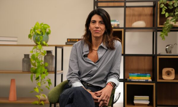 ‘Será que tenho direito de estar aqui?’: por trás das cadeiras de cons