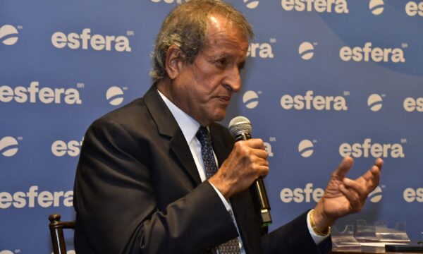 Valdemar aposta em candidatura de Michelle ao Senado