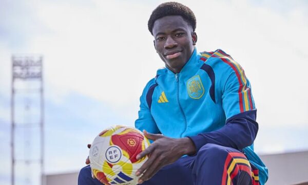 Conheça a nova joia do Barcelona, comparada a Lamine Yamal