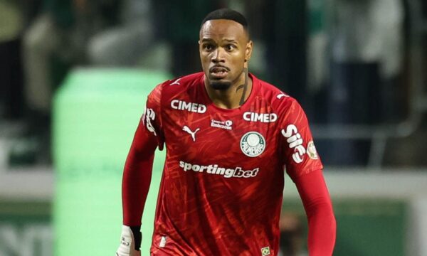 Falha de Carlos Miguel custa caro ao Palmeiras no Brasileiro