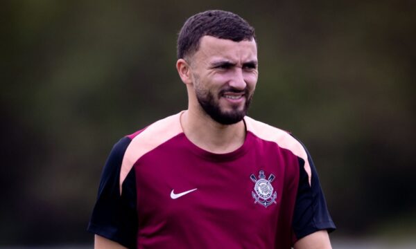 Zakaria Labyad sofre lesão no joelho e se torna baixa no Corinthians e