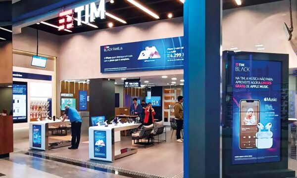 Na TIM, fibra e B2B puxam crescimento no 2º tri enquanto o móvel perde