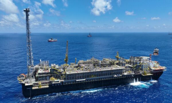 China compra menos petróleo da Petrobras e estatal encontra novos merc