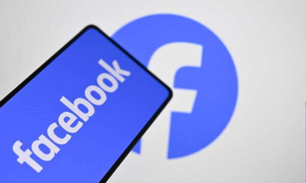 Facebook caiu? Rede social apresenta instabilidade nesta segunda-feira