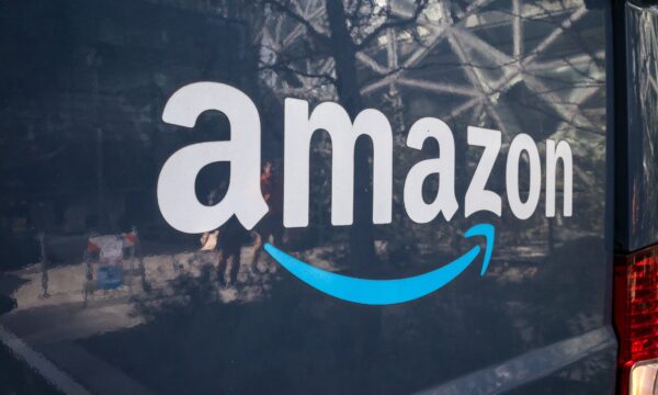 Amazon triplica lucro com Anthropic, mas termina trimestre com rombo d