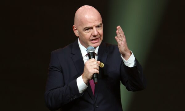 Confederação Asiática se junta à oposição e critica plano da Fifa de v