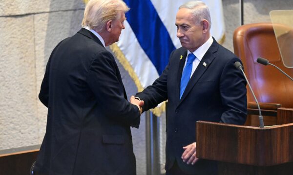 Após encontro com Trump, Netanyahu nega fissuras entre Israel e EUA