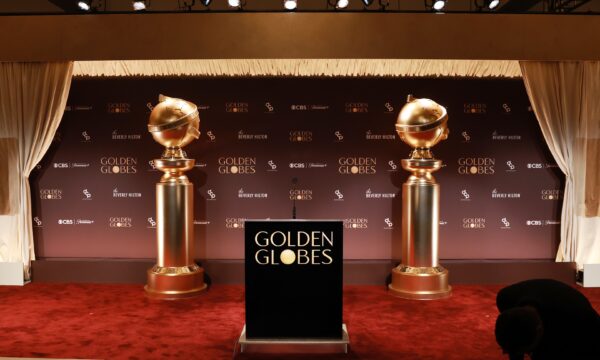 Criadora do Globo de Ouro processa compradora da premiação por suposta