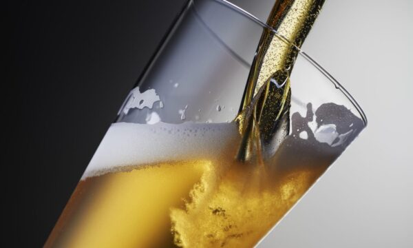 Copa, cerveja premium e ‘wellness’ fazem Ambev lucrar R$ 3,4 bi no 2º