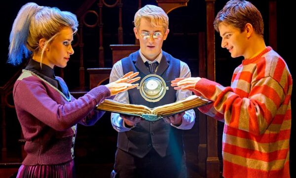 ‘Harry Potter e a Criança Amaldiçoada’ celebra 10 anos em cartaz e quebra recorde