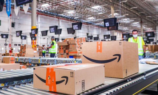 Amazon recebe US$ 600 milhões em reembolsos das tarifas de Trump