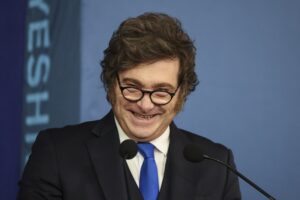 Milei propõe reforma do Banco Central e proibir financiamento ao gover