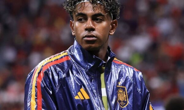 Lamine Yamal e Haaland se tornam os jogadores mais valiosos da história