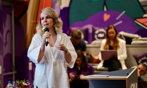 CEO do Nubank no Brasil vai assumir comando do ‘roxinho’ na América Latina