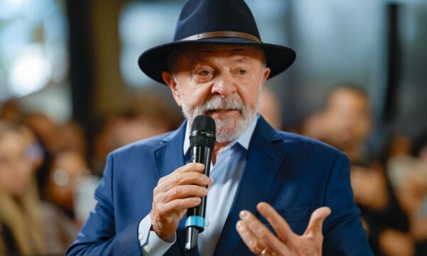 Real Time Big Data: Lula tem 58% e Flávio Bolsonaro, 22%, no 1º turno