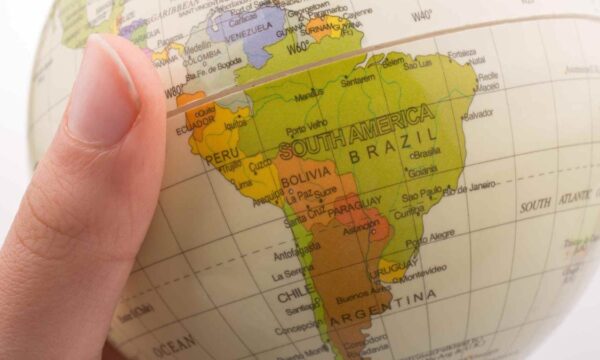 Quem é a nova geração de usuários de criptoativos na América Latina?