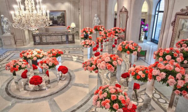Como é se hospedar no hotel mais florido de Paris