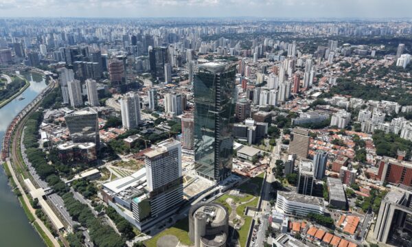 Carrefour transformou estacionamento ocioso da Zona Sul em maior prédio de SP