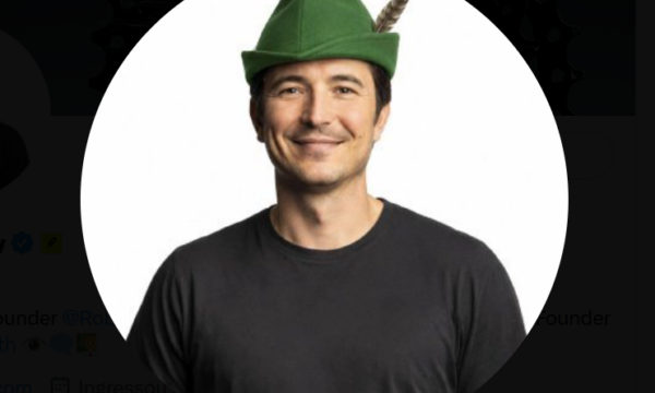 Perfil de CEO da Robinhood é hackeado para apoiar memecoin e ela dispara 44.000%