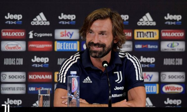 Andrea Pirlo está fora da disputa para comandar a seleção da Itália