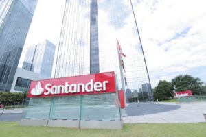 Santander de saída da B3? Entenda OPA que fez papel do banco disparar
