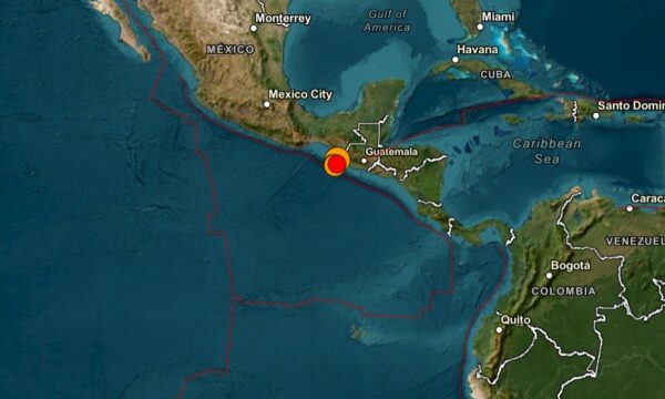 Terremoto de magnitude 7,3 atinge sul do México