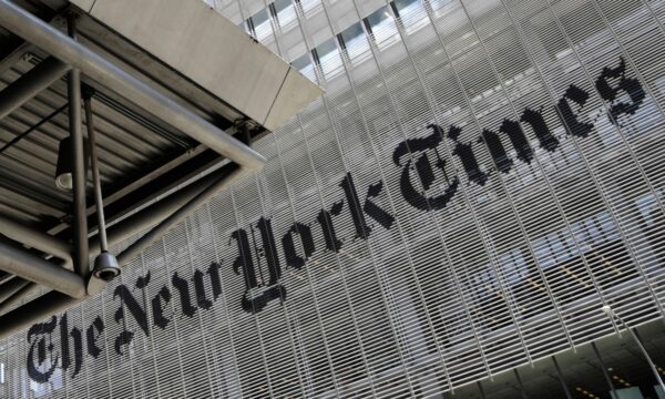 'New York Times' e outros jornais dos EUA pedem que Justiça puna OpenAI em disputa sobre direitos autorais