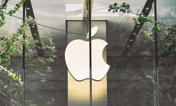 Apple (AAPL) tem resultado acima do esperado impulsionada por iPhones